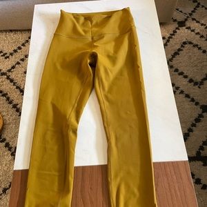 Lululemon high rise Wunder train 25 inch tights